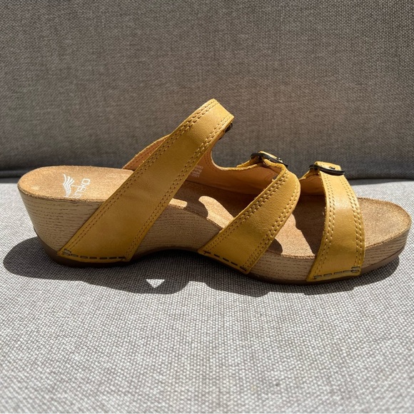 Women’s Dansko Wedge Sandals Leather Slide Shoes 3 Buckle Comfort Size 37 - Picture 4 of 14
